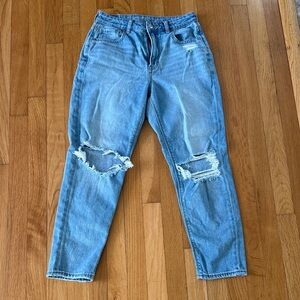 American Eagle Outfitters Light Blue Distressed Jeans
